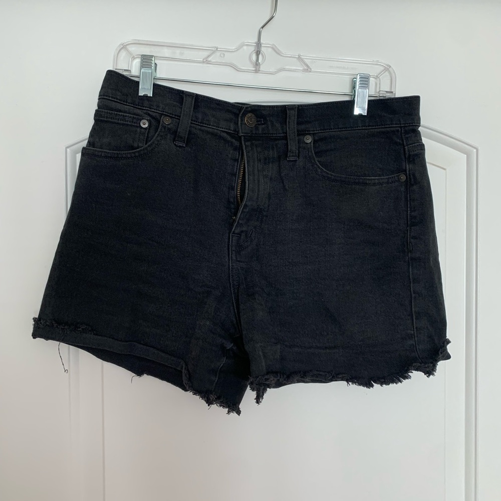 Madewell black denim cutoff shorts size 28